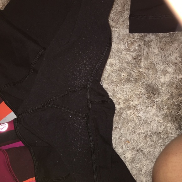 Lululemon yoga pants - Picture 4 of 4